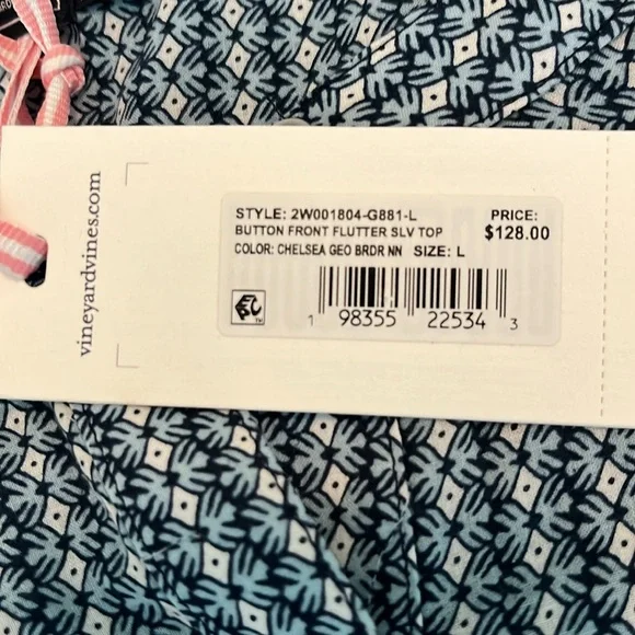 NWT Vineyard Vines Button Front Flutter Sleeve top, size L. - Picture 10 of 10